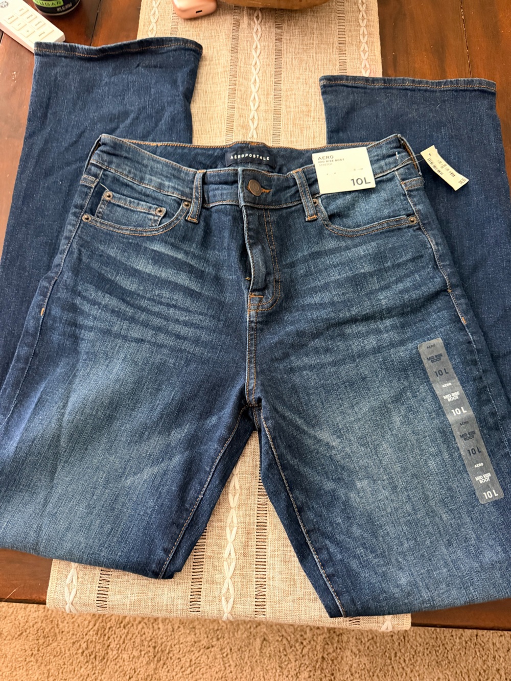 Aeropostale Women's mid rise bootcut Jeans - 10